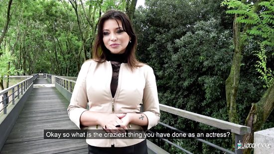 Выносливые агенты отжарили губастую шлюшку с двойным проникновением