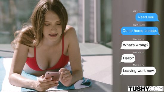 Друг семьи трахнул в попку молодую девчонку и обкончал ей личико