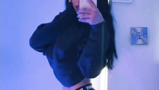 ;) я малышка