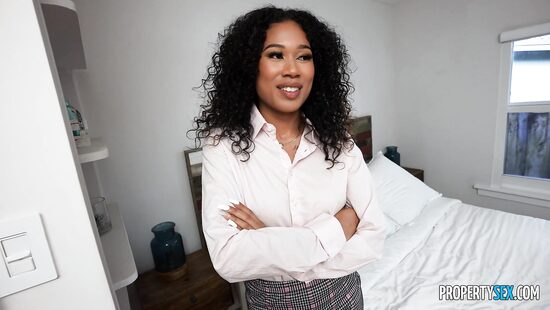 И эти сиськи продают дома?