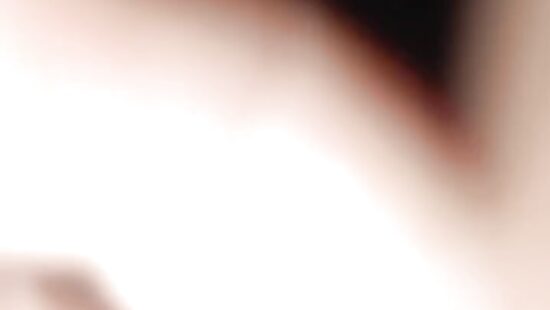 Засунул бутылку в жопу спящей подруге