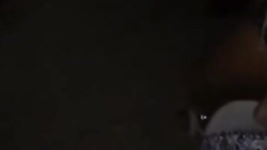 Бухая жена соседа  сосет у подъезде. Измена