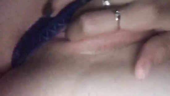 Немножко опписалась, когда играла с кисой))