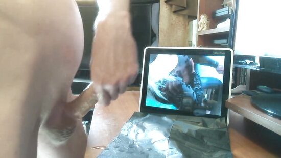 Вячеслав Екимов дрочит на фото