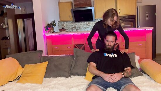 Как тебя отблагодарить за помощь?