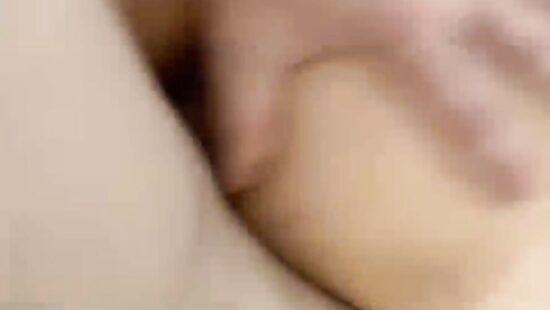 С любимой зайкой в попку