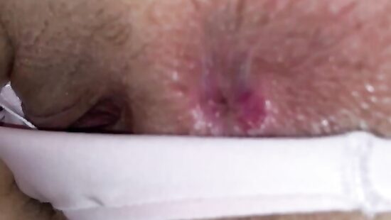 Попка жены друга.пока  Спит