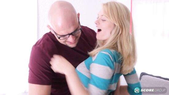 Голубоглазая красавица