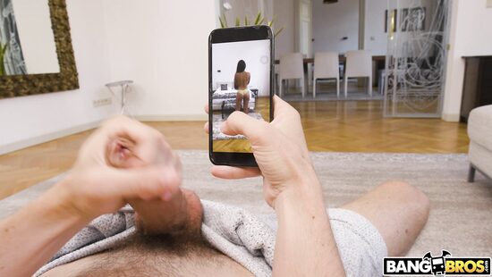 Старая добрая дрочка на соседку отменяется