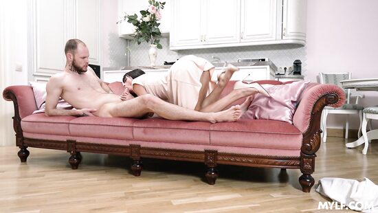 Прятки члена в киске