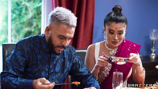 Индийские традиции понятные не всем