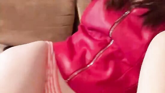 засветила письку