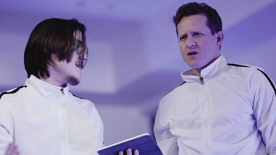 Самосознание заменяется сексуальностью