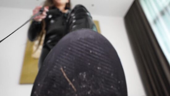 А хули мы лежим?