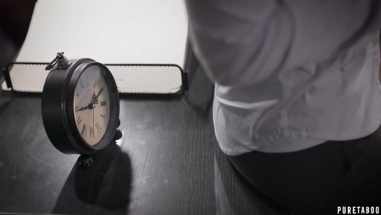 Профессор ловко развёл на жёсткий анал любимую студентку