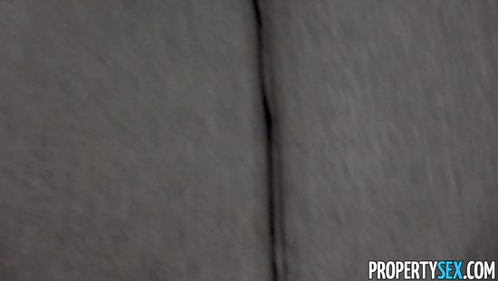 Заманила знакомого парня в гости пообещав безумный секс