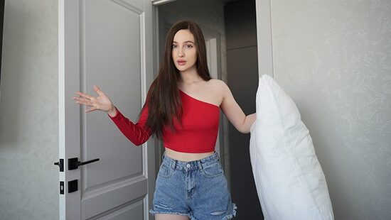 В смысле ты спишь в моей кровати?