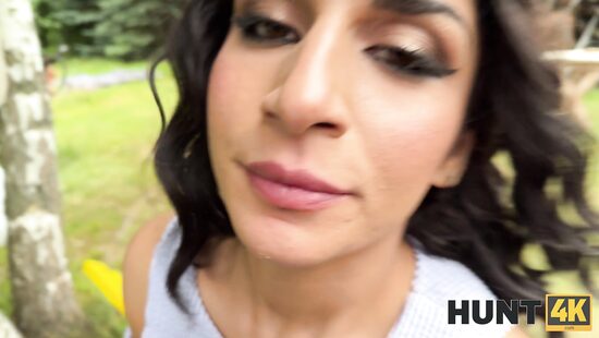 Улица Сексзам представляет: Птичка высокого полёта