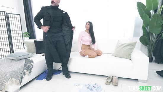 Извращенная паранормальная активность