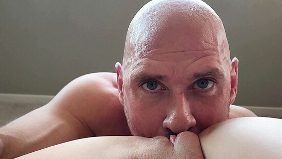 Посмотри в эти глаза