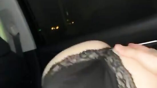 Шлепки по ее сочной заднице