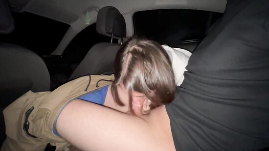 Быстрый секс в машине