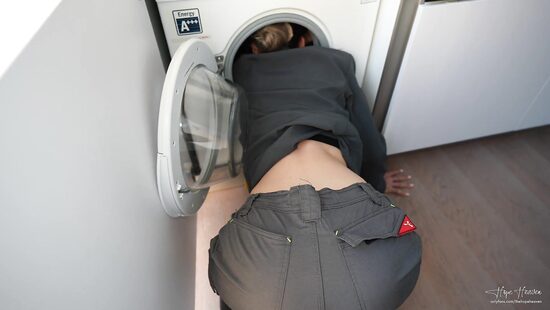 Даже сантехники застревают в стиралках