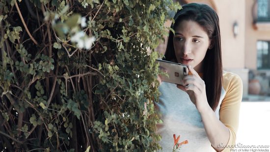 Папарацци снимает через окно секс богатого мужика с молодой любовницей