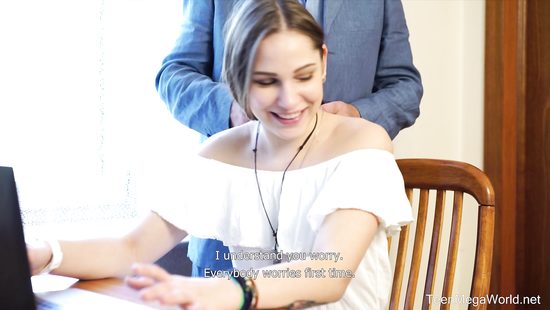 Престарелый профессор отжарил в бритую пилотку молоденькую студентку