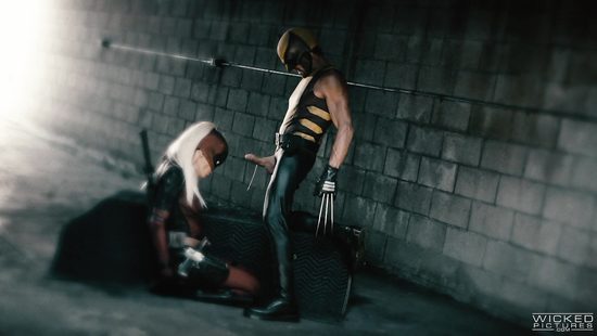 Полнометражная пародия на Дэдпула с зачетным сексом и жаркой групповухой