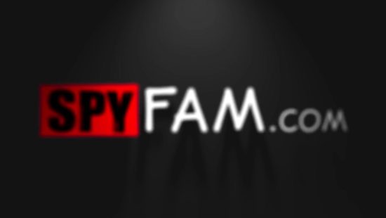 Знакомая увидела парня голым в душе и тут же его оттрахала