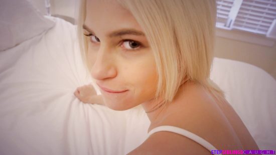 Проснулась после новогодней вечеринки с соседом и узнала что был секс