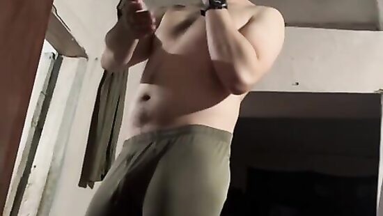 Продолжайте мечтать об идеальном теле, и всё станет реальностью.