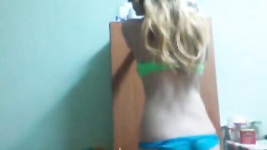 Очень красивая дама