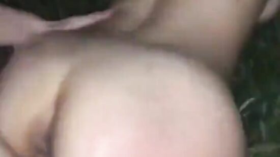 Трахнул подругу на природе за городом)