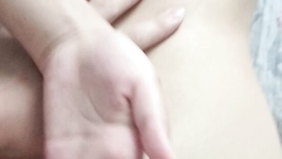 Кончил наружу.