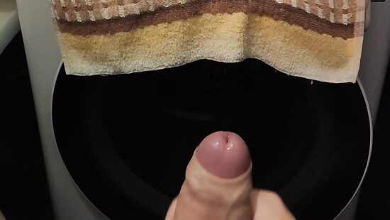 Стоит колом:)