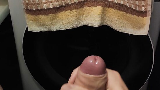 Стоит колом:)