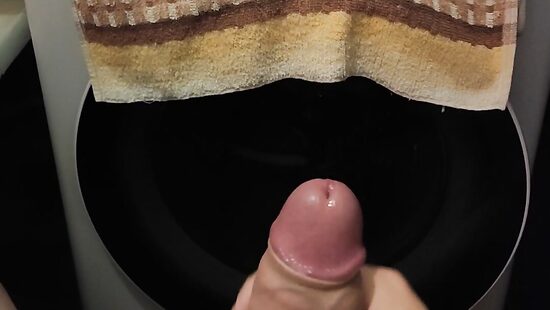 Стоит колом:)