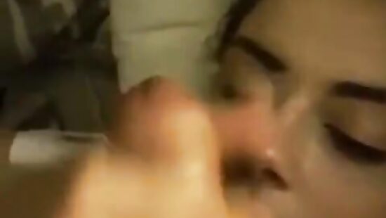 кончаю на личико