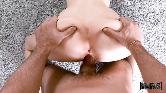 Мими и парадокс плоскогрудого страха