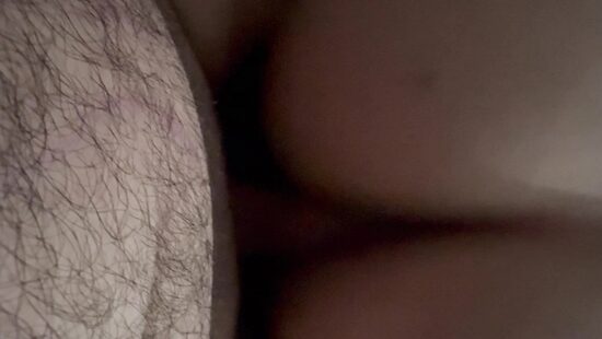 Шлюшка любит быть с верху