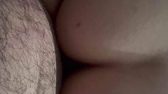 Шлюшка любит быть с верху