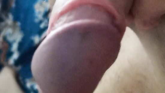 Утром разбудил меня мой твёрдый член!