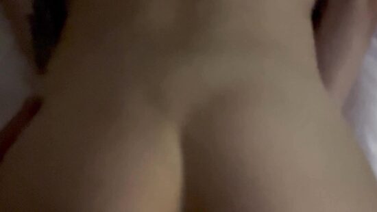 Трахаю дома худую блондинку