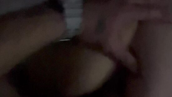 Трахаю дома худую блондинку