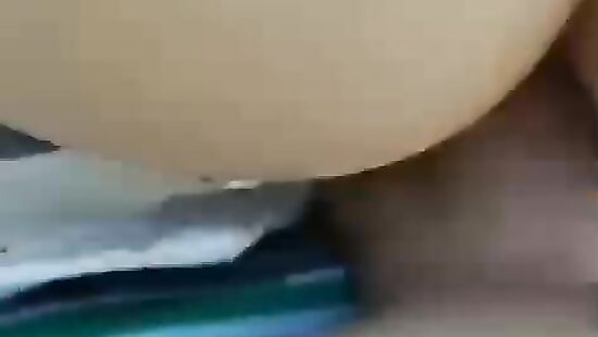 Трах с одной малышкой на природке;)