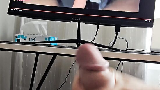 Дрочу на красотку