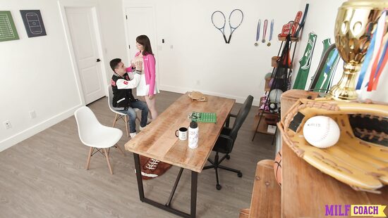 Тренируй хватку за сиськи