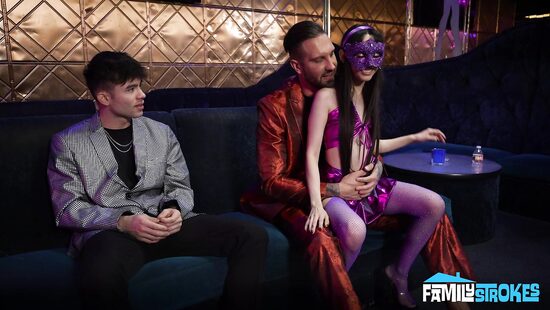 Моя падчерица - стриптизёрша